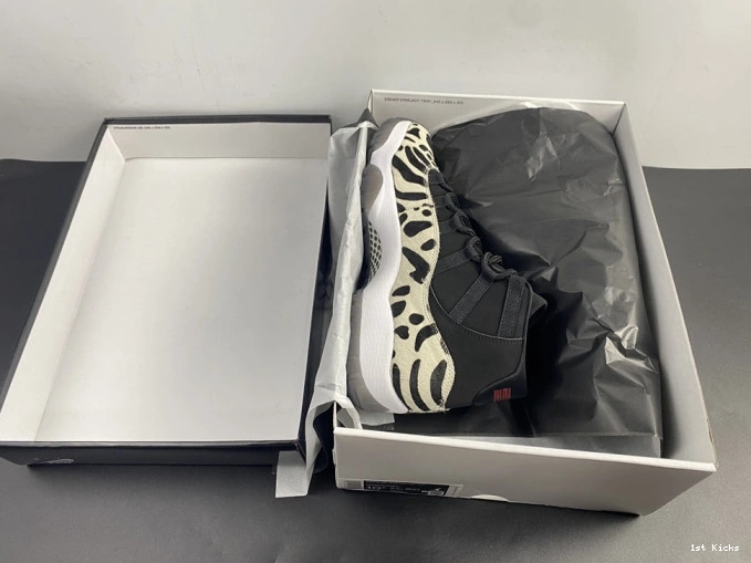 1st Kicks AIR ANIMAL AR0715-010 INSTINCT 11 JORDAN 0714